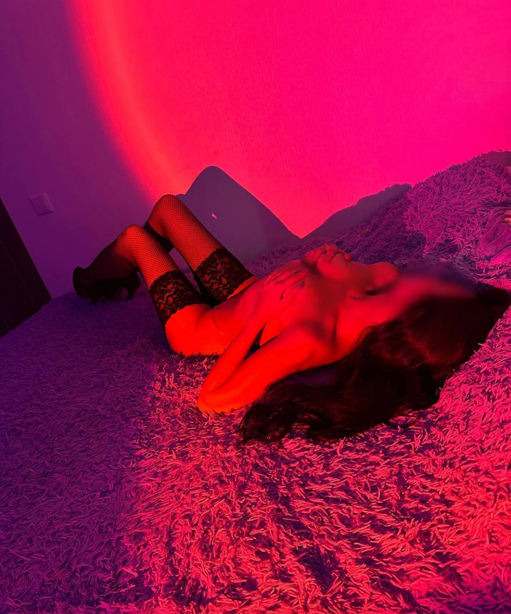 Амелия: проститутки индивидуалки в Челябинске